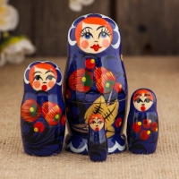Матрешка "Ягодки" 4 куклы, художественная роспись