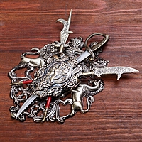 Сувенирное оружие «Геральдика» с изображением льва, сабля и две алебарды