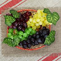Искусственный виноград (46 ягод, матовый, цвет микс)