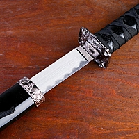 Сувенирное оружие «Катана на подставке», чёрные ножны