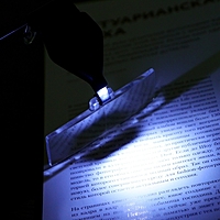 Бинокулярная налобная лупа с подсветкой, 3 сменные линзы, кратность увеличения 1,5х, 2,5х, 3,5х