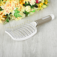 Расчёска массажная, вентилируемая, изогнутая, прямоугольная, цвет бежевый/белый