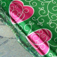 Бумага голографическая "Розовые сердца", цвет зелёный