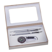 Подарочный набор, 3 предмета в коробке: 2 ручки, брелок-компас