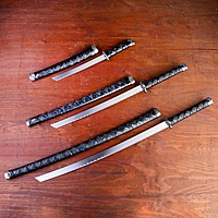 Сувенирное оружие «Катаны на подставке», чёрные ножны, дизайн под плетение