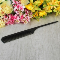 Расчёска антистатическая с хвостиком, цвет чёрный