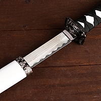 Сувенирное оружие «Катана на подставке», белые ножны, 100 см