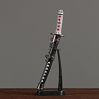 Сувенирное оружие «Катана на подставке», чёрные ножны с красными ромбами