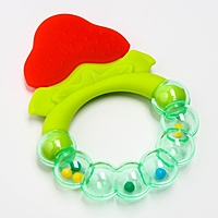 Прорезыватель с погремушкой «Спелая клубника»