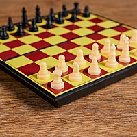 Игра настольная 2 в 1: шашки, шахматы, доска 18 × 18 см, в коробке