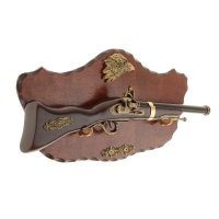 Сувенирное оружие на фигурном планшете «Мушкет», накладной элемент — орёл