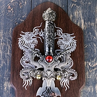 Сувенирное оружие на планшете «Меч», два дракона на рукоятке