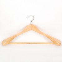 Вешалка-плечики с перекладиной для верхней одежды, размер 48-50, цвет светлое дерево