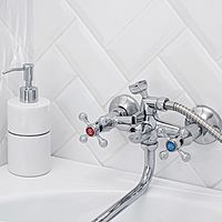 Смеситель для ванны RMS SL71-140, двухвентильный, длинный излив, душевая лейка и шланг, хром