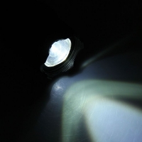 Фонарик 1 диод "Дозор" черный ребристый рассеиватель, зеленое кольцо ZOOM металл