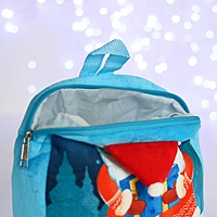 Рюкзак детский "Дед Мороз с подарком" 24*24 см