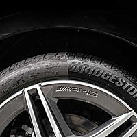 Чернитель-очиститель шин LAVR Tire shine 650 мл, аэрозоль, Ln1427