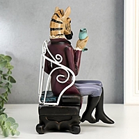 Сувенир полистоун "Зебра с бокалом в кресле" 25х12х15 см
