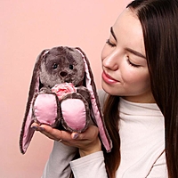 Мягкая игрушка "Li с розовыми цветами"