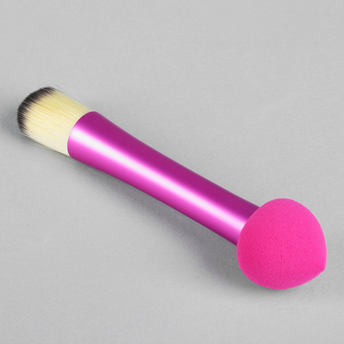 кисточка спонж. , блистер-упаковка. кисти спонжики для макияжа. кисть для пудры milan pro 1n. кисточка спонж.