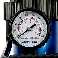 Компрессор автомобильный Goodyear GY-30L GY000101 с сумкой