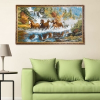 Гобеленовая картина "Скакуны в реке"