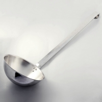 Половник 2 л с цельнометаллической ручкой