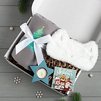 Набор подарочный "Happy new year" плед, маска для сна, подсвечник, свеча