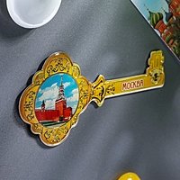 Магнит в форме ключа "Москва"