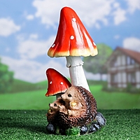 Садовая фигура "Ежи под грибами"