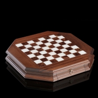 Доска шахматная с контейнером, диаметр клетки 3,7 см