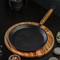 Сковорода блинная 22 см "Magma" литая чугунная, дерев. ручка