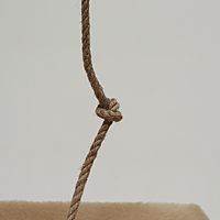 Комплекс для кошек с когтеточкой, с домиком и 2 полками, 37 х 37 х 120 см, бежевый