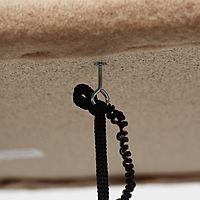 Домик для кошек с когтеточкой, с овальной полкой, 54 х 34 х 80 см, фетр, джут, коричневая