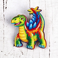 Деревянный значок  «Стегозавр»