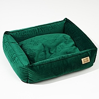 Лежанка велюровая Pet Lab, изумрудная 45х40х15 см