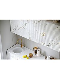 Кухня трёхуровневая в потолок «Престиж», 3000 мм, цвет белый/мрамор золото МДФ