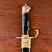 Сувенирный кинжал, 35 см, на рукояти птицы, ножны чёрно-золотые