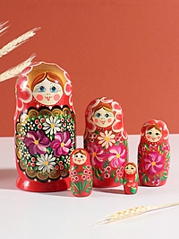 Матрёшка "Цветы", красный платок, 5-кукольная, 19 см