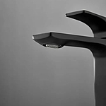 Смеситель для раковины Belz B10709-7 черный