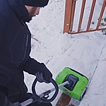 Снегоуборщик Greenworks GD40SSK4 аккумуляторный