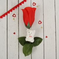 Аксессуар для букета "Цветок" красный с мишкой и сердечком