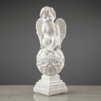 Статуэтка "Ангел на шаре" с узором, большой, бело-золотая