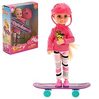 Кукла-малышка на скейте в коробке в ассортименте